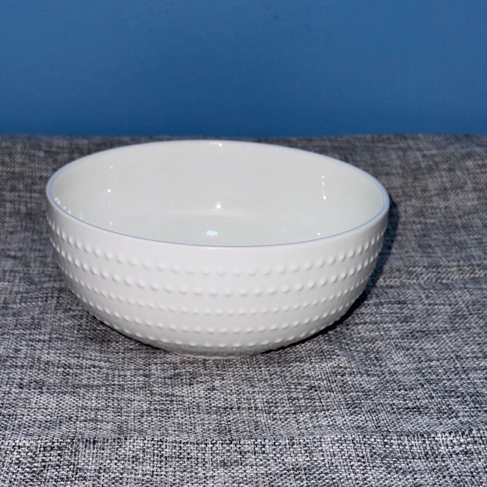 Mikasa Nellie White Bone China Cereal Bowl Textured Hobnail Dot 5.5 Inch